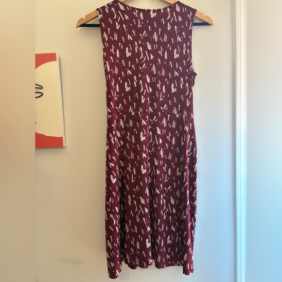 Kaileigh XXL Burgundy Sleeveless Dress - Picture 4 of 4